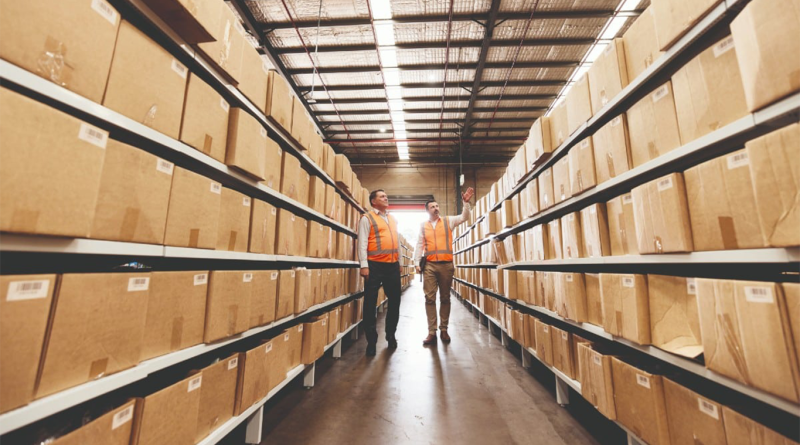 Shipping storage with professional workers to support freight management article