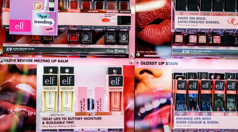 Global beauty supply chain network illustrating manufacturing diversification and tariff resilience at e.l.f. Beauty.